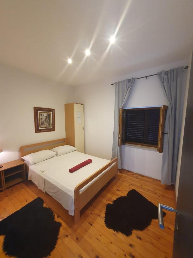 Apartments Bagaric Trogir Bagian luar foto