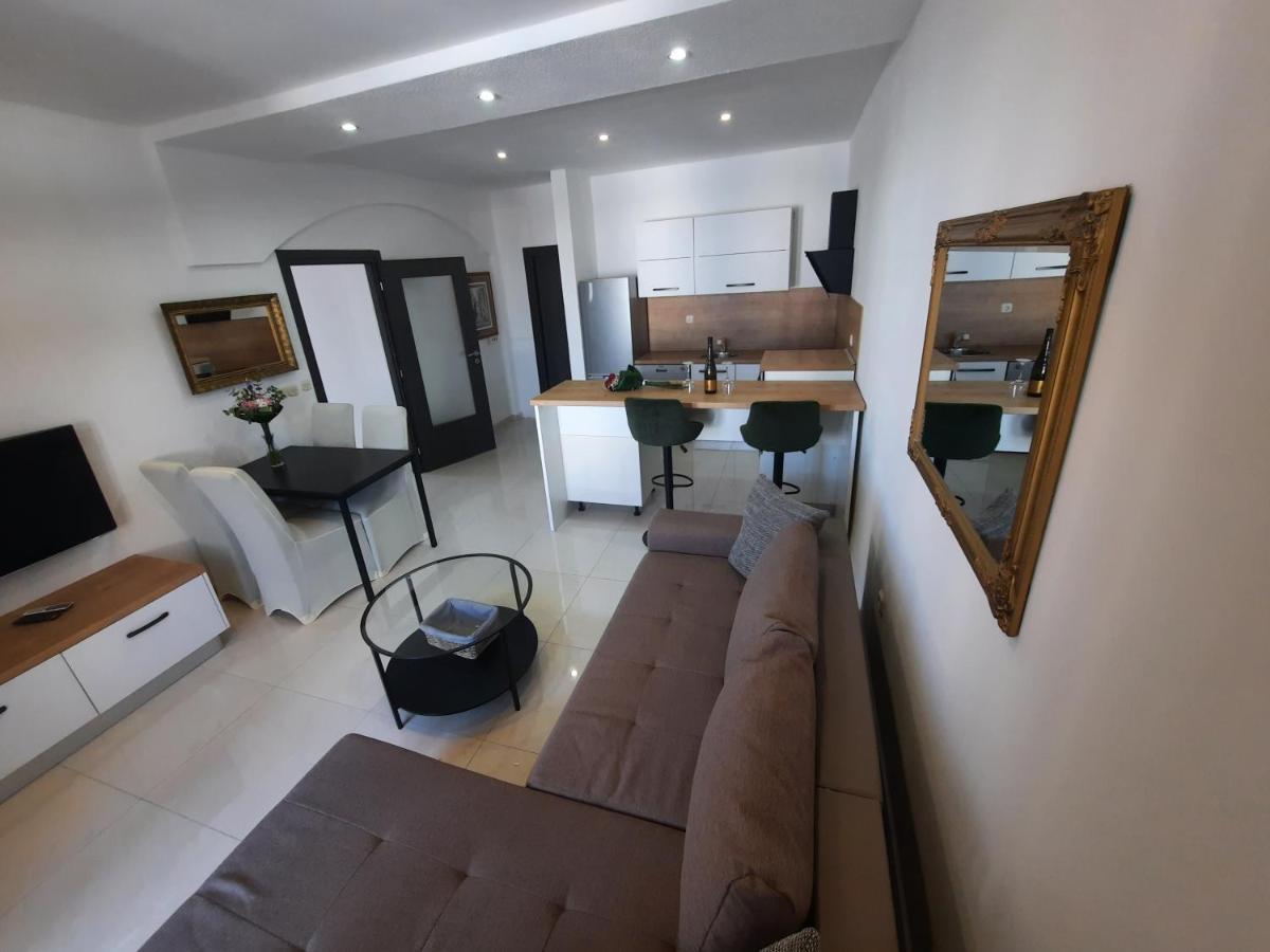 Apartments Bagaric Trogir Bagian luar foto