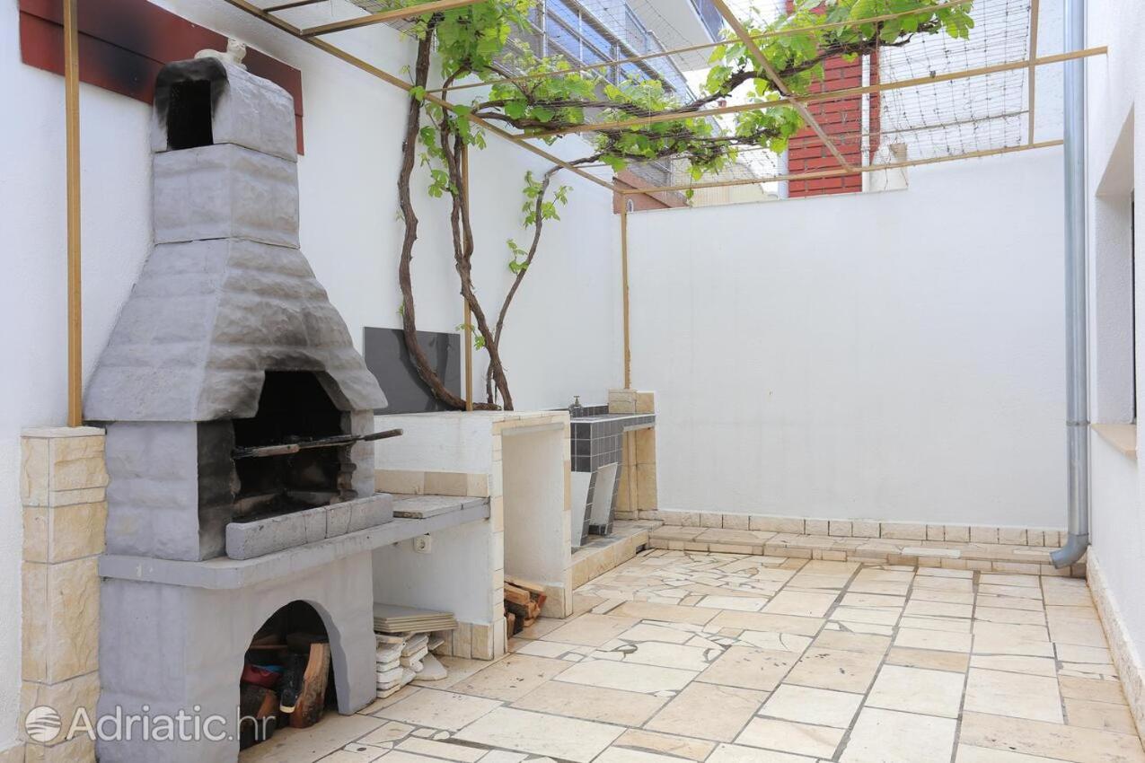 Apartments Bagaric Trogir Bagian luar foto